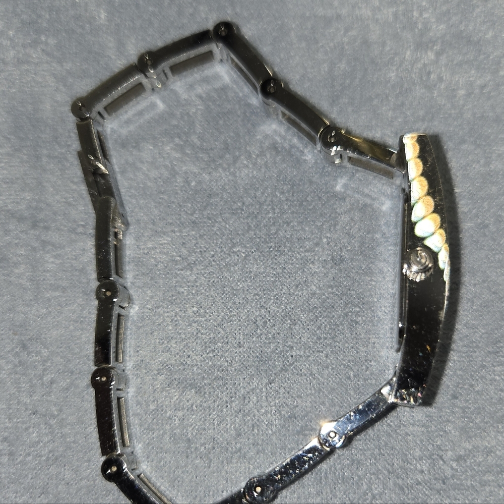 Gucci Silver Watch COA INCLUDED! - Picture 15 of 15